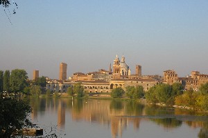 Ski Lodges, Mountain Refuges, Characteristic B&Bs and simply nice places to stay in Italy and the Italian Alps.